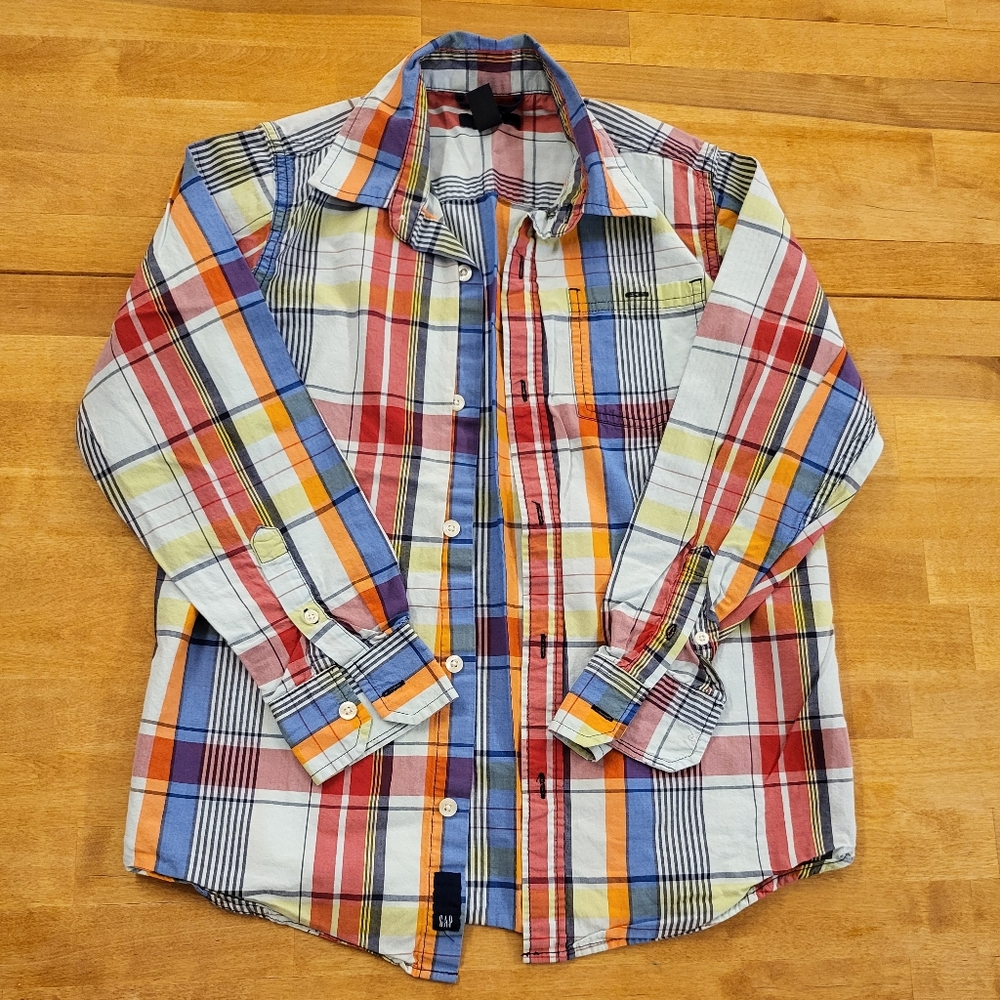 GapKids Plaid Shirt Boys Size L Long Sleeves Buttoned Blue Red Grey